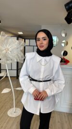 İnci Kolyeli Gömlek - Beyaz - Görsel 2