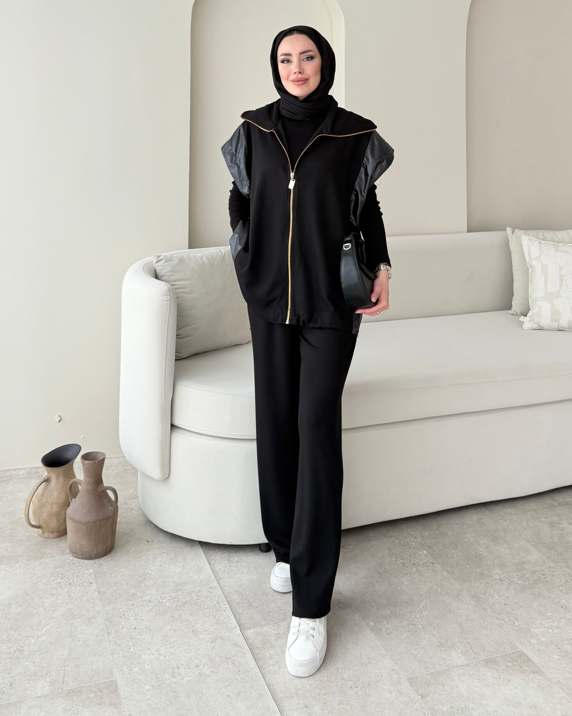 image_1950-1292.jpg Tuşe Yelek Takım - Siyah - Görsel 1