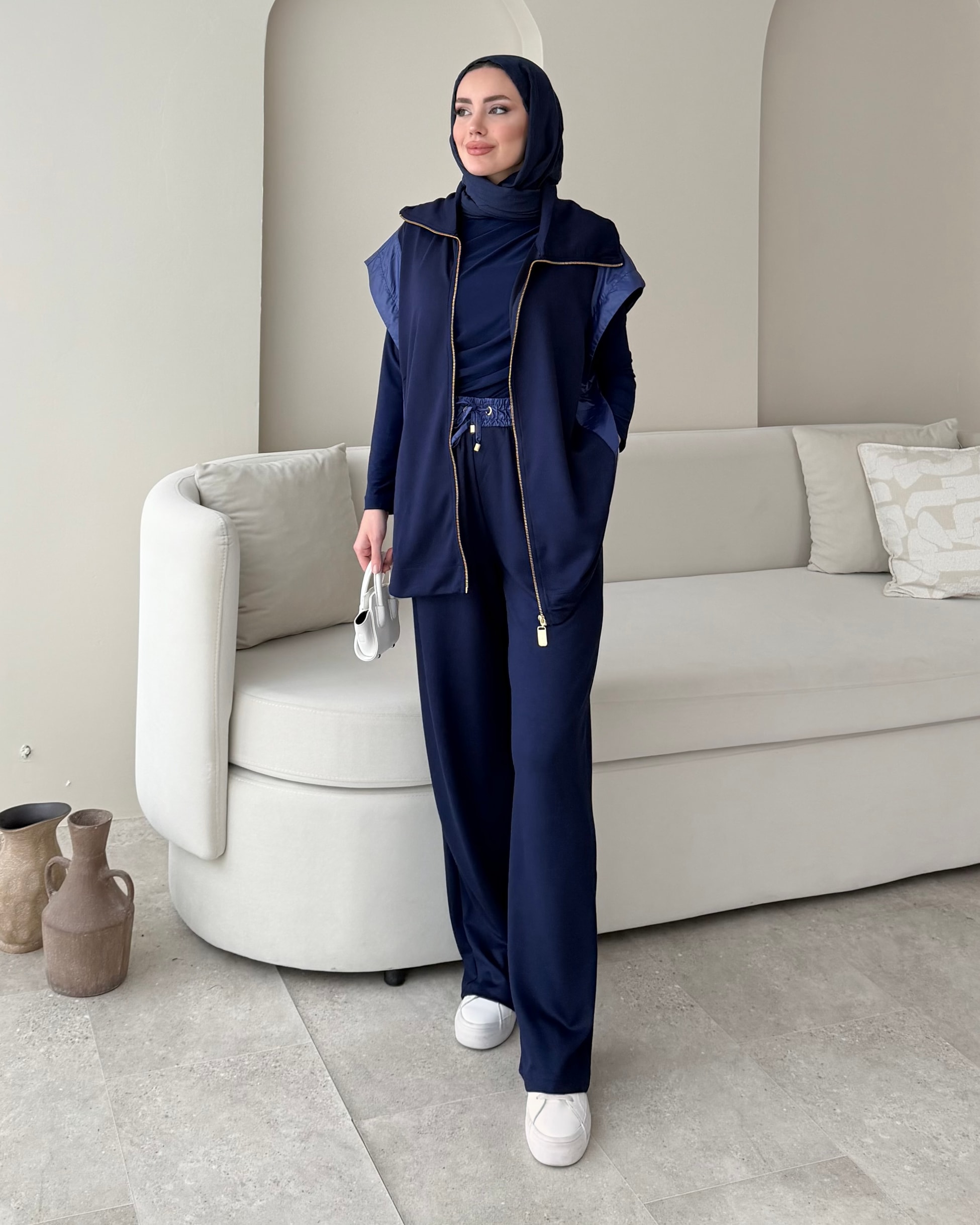 image_1950-1299.jpg Tuşe Yelek Takım - Lacivert - Görsel 1