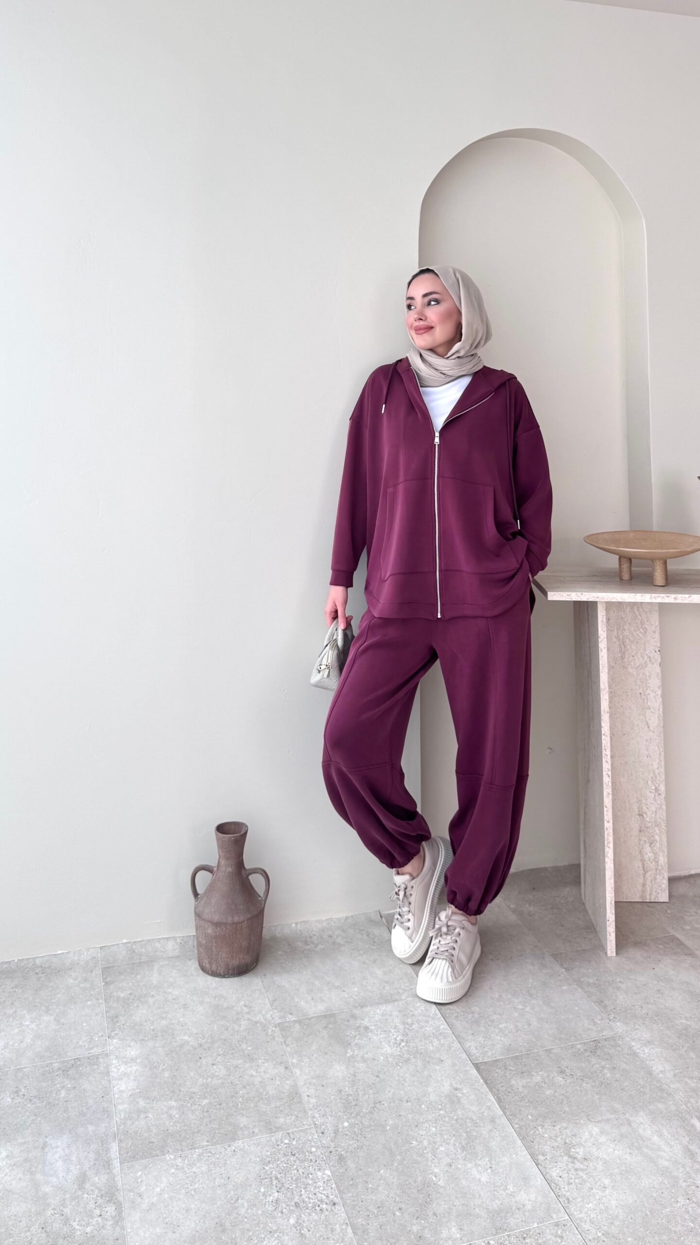 image_1950-1666.jpg Herme Salaş Oyşo Takım - Mürdüm - Görsel 1