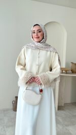 Mono Kürklü Hırka - Krem - Görsel 3