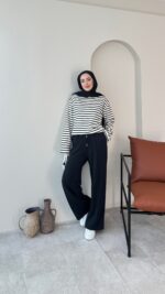 Esen Çizgili Sweat - Siyah - Görsel 2