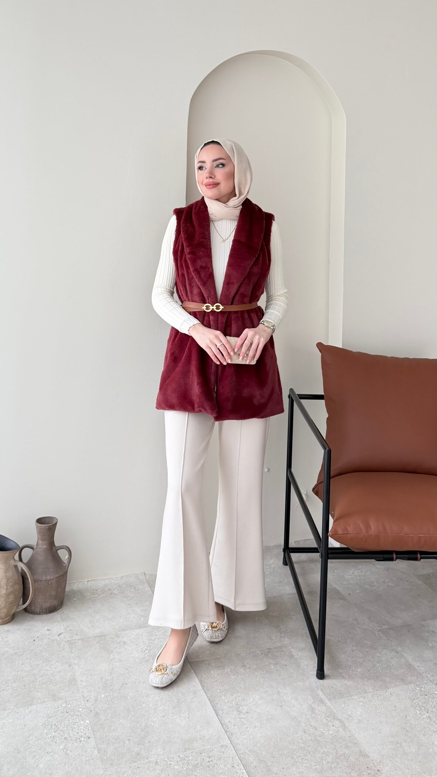 image_1950-2529.jpg Mira Kürk Yelek - Bordo - Görsel 1