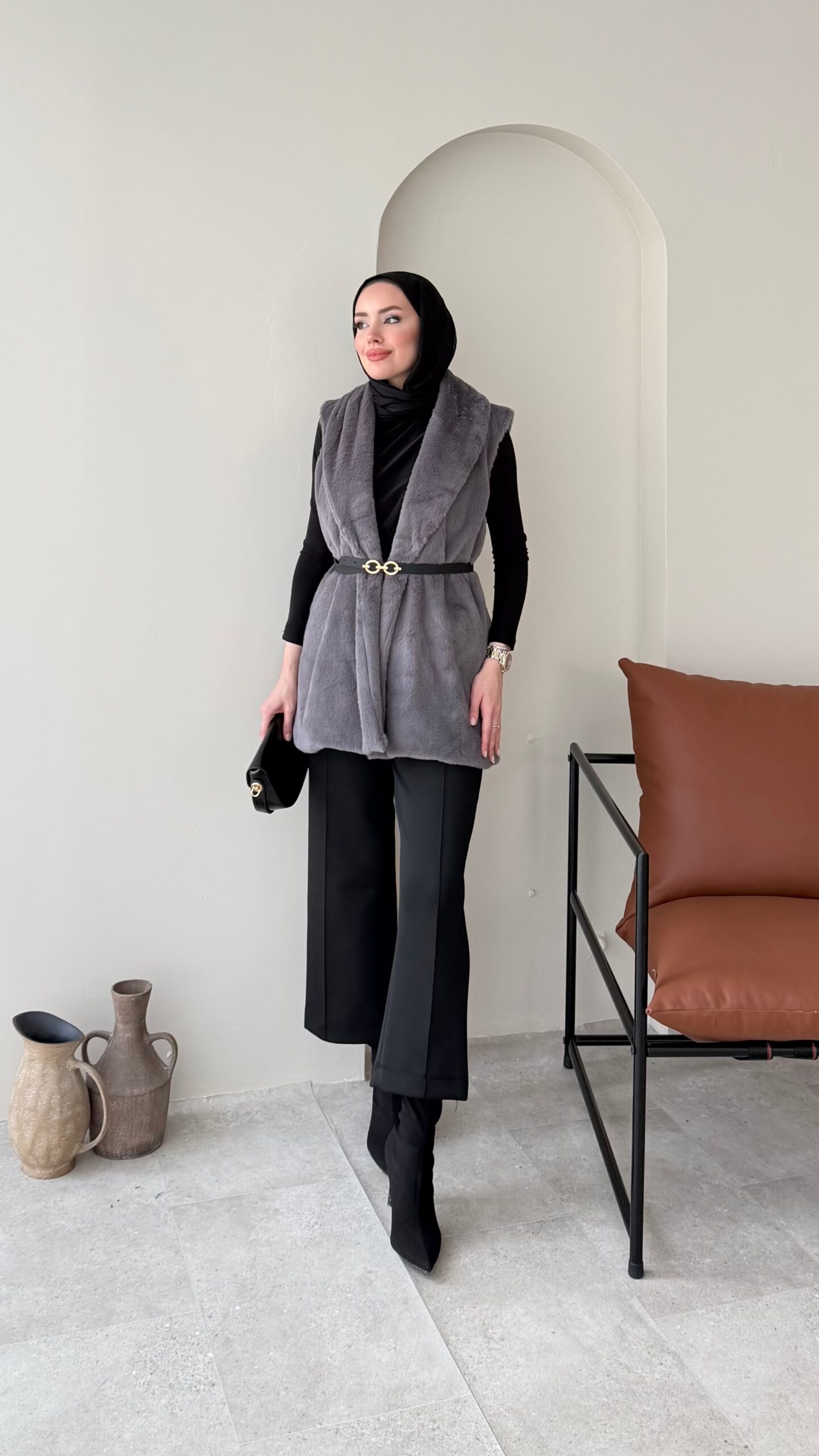 image_1950-2538.jpg Mira Kürk Yelek - Antrasit - Görsel 1