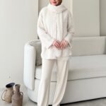 Mores Tüylü Kap - Ekru