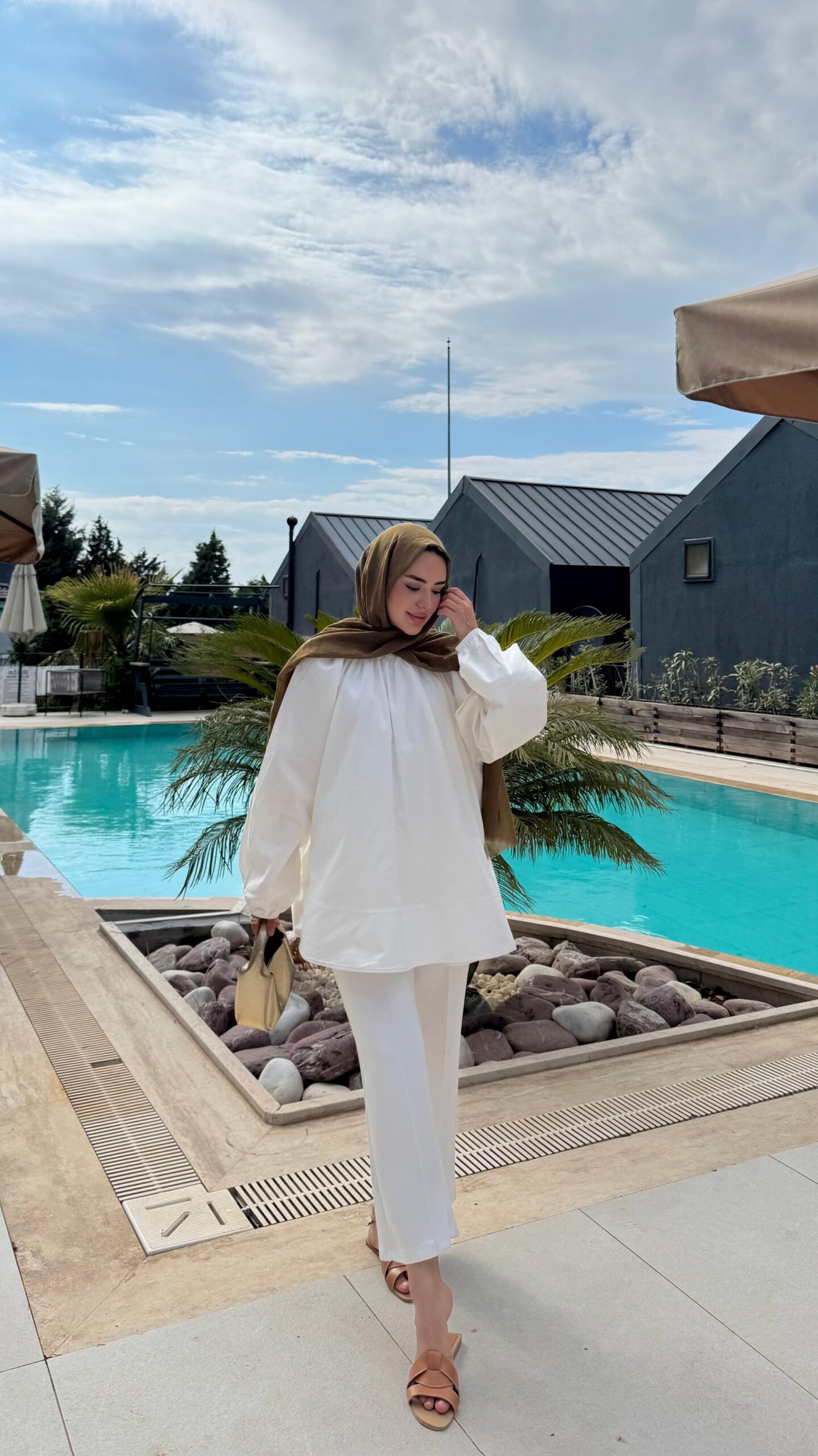 image_1950-748.jpg Aya Gömlek - Beyaz - Görsel 1