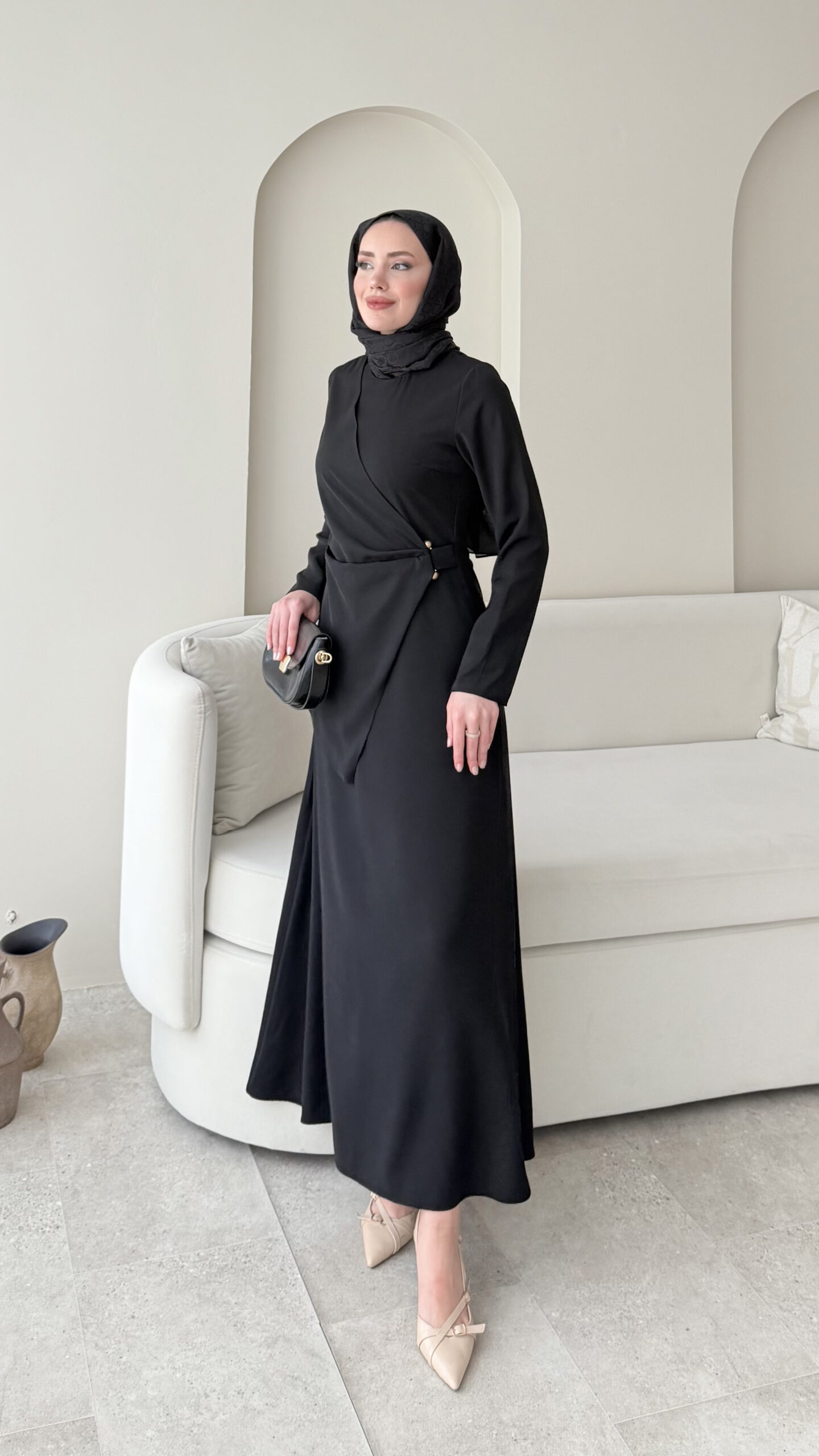 1762281411_0_690a47c3c7553.jpg Esse Elbise - Siyah - Görsel 1