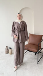 Yakamoz Taşlı Takım - Vizon