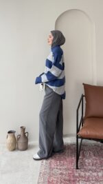 Ella Çizgili Triko Kazak – Mavi - Görsel 4