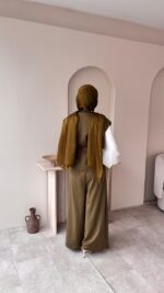 Calm Yelekli Takım - Yağ Yeşili - Görsel 3