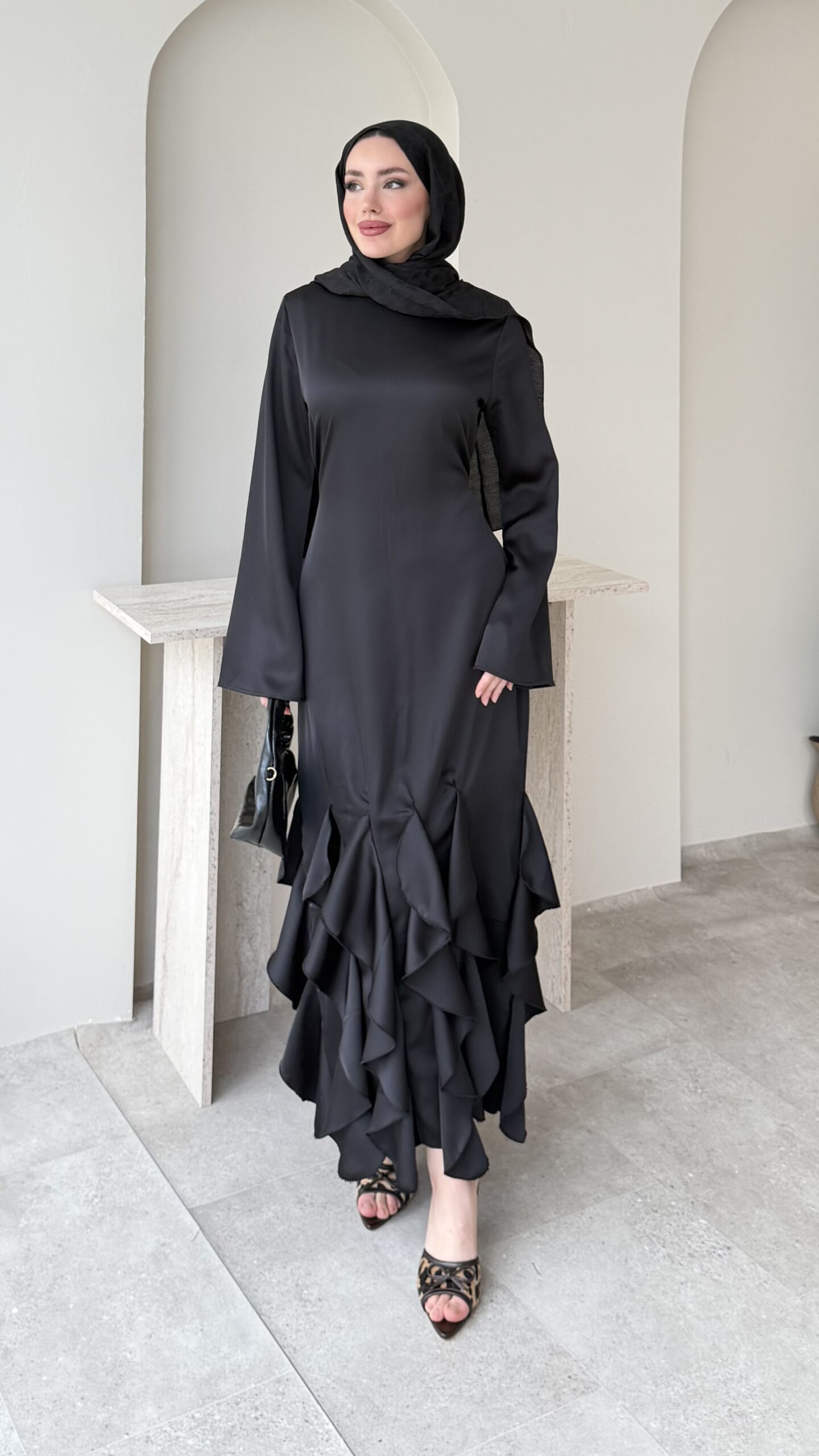 1775734178_0_69d78da2d2942.jpeg Arya Saten Elbise - Siyah - Görsel 1