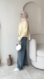 İndirimli Yakası Volanlı Gömlek - Sarı - Görsel 2