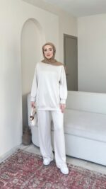 Azra Oyşo Takım-Taş